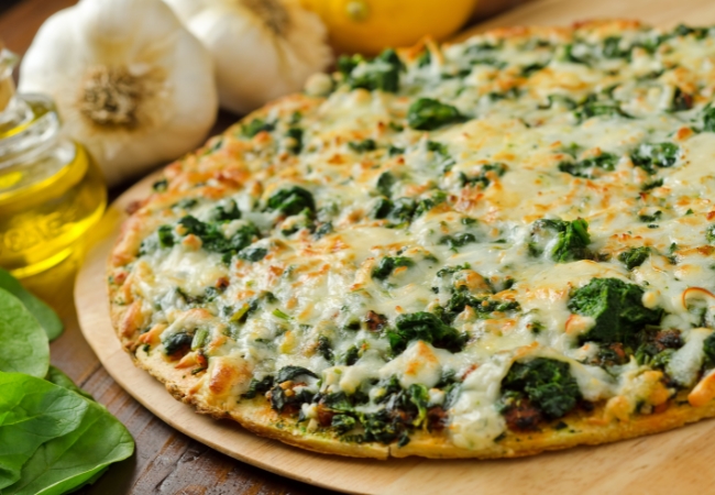 Spinach pizza